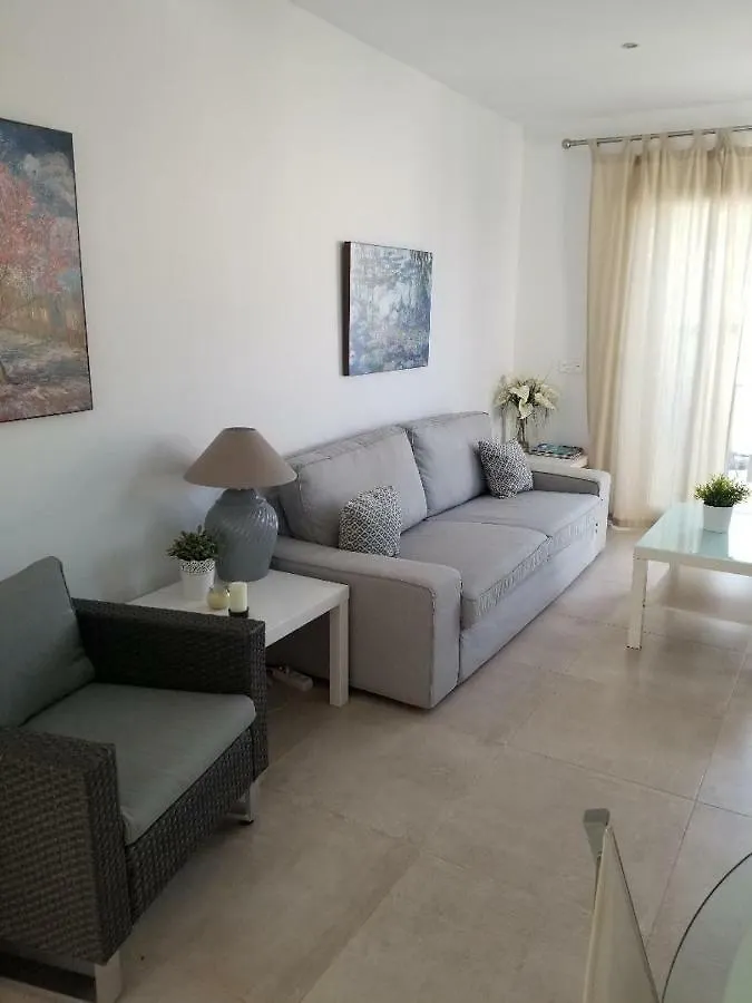Superior Family Town Centre Villa Close To Beach In Peaceful Residential Zone نيرخا إسبانيا